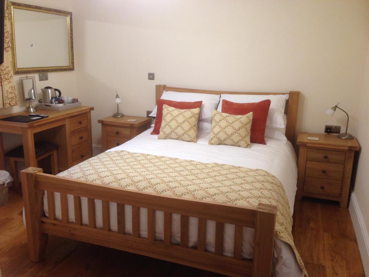 Pontyclerc Farm House Bed And Breakfast Ammanford Zewnętrze zdjęcie