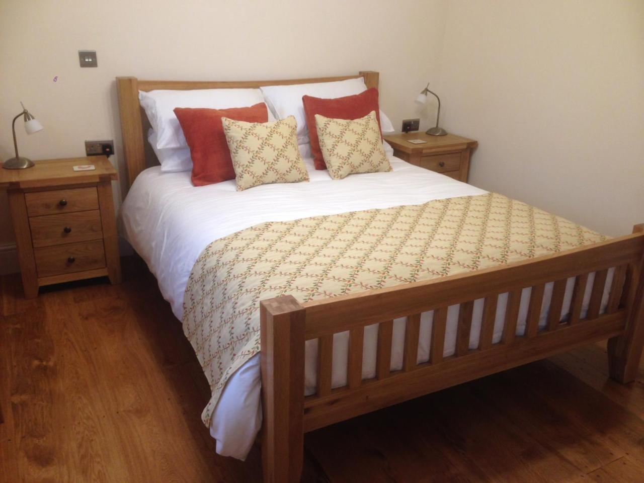 Pontyclerc Farm House Bed And Breakfast Ammanford Zewnętrze zdjęcie